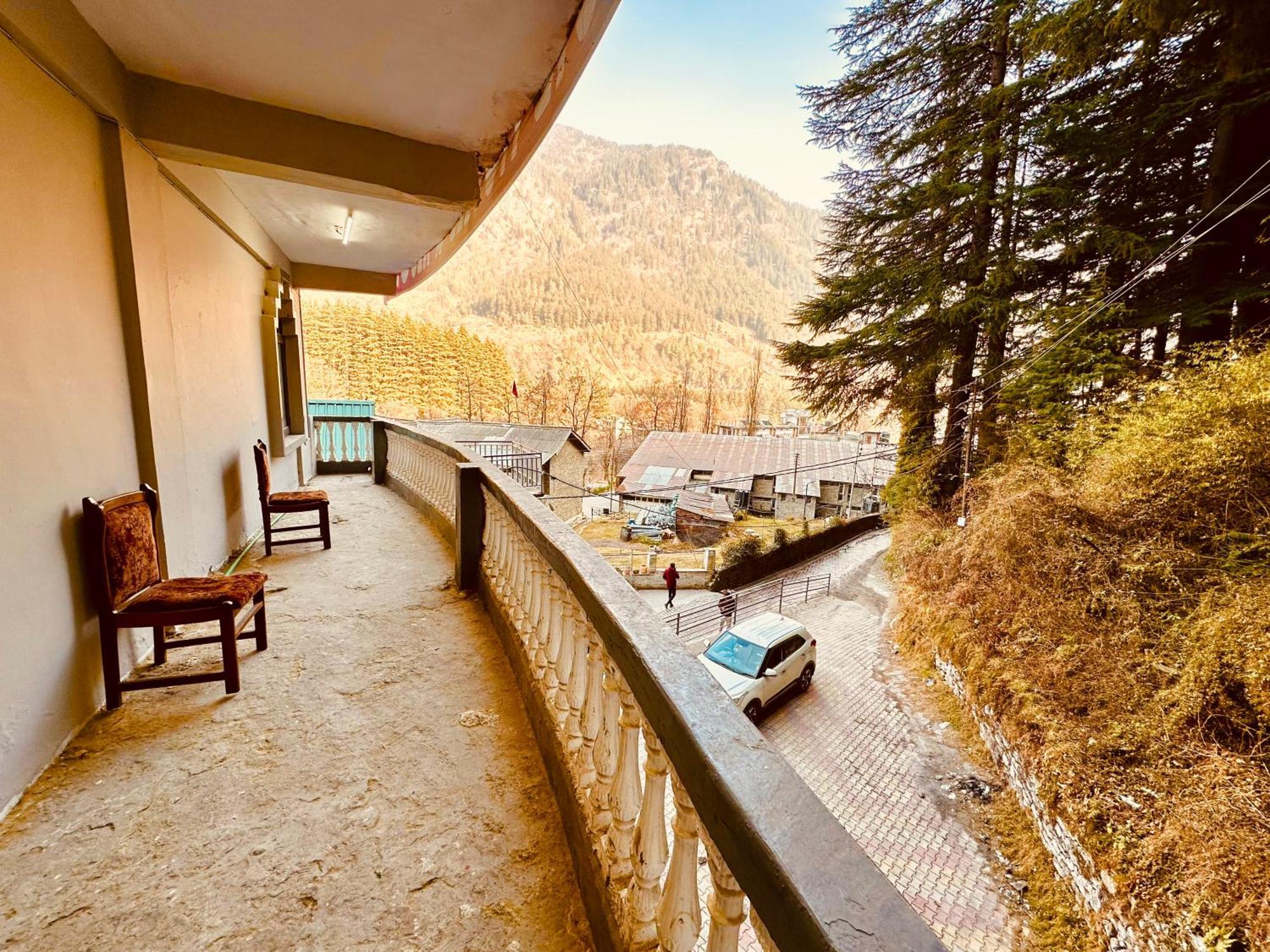 Royal Respite Manali - Luxury Comfort ! Travellers Delight ! Budget Friendly ! Prime Location ! Guest Favourite Hotel Buitenkant foto