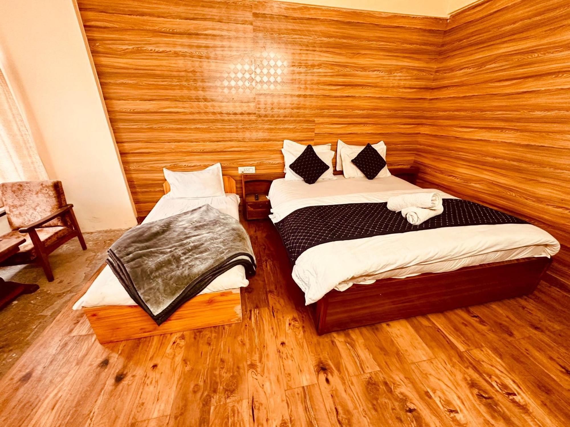 Royal Respite Manali - Luxury Comfort ! Travellers Delight ! Budget Friendly ! Prime Location ! Guest Favourite Hotel Buitenkant foto