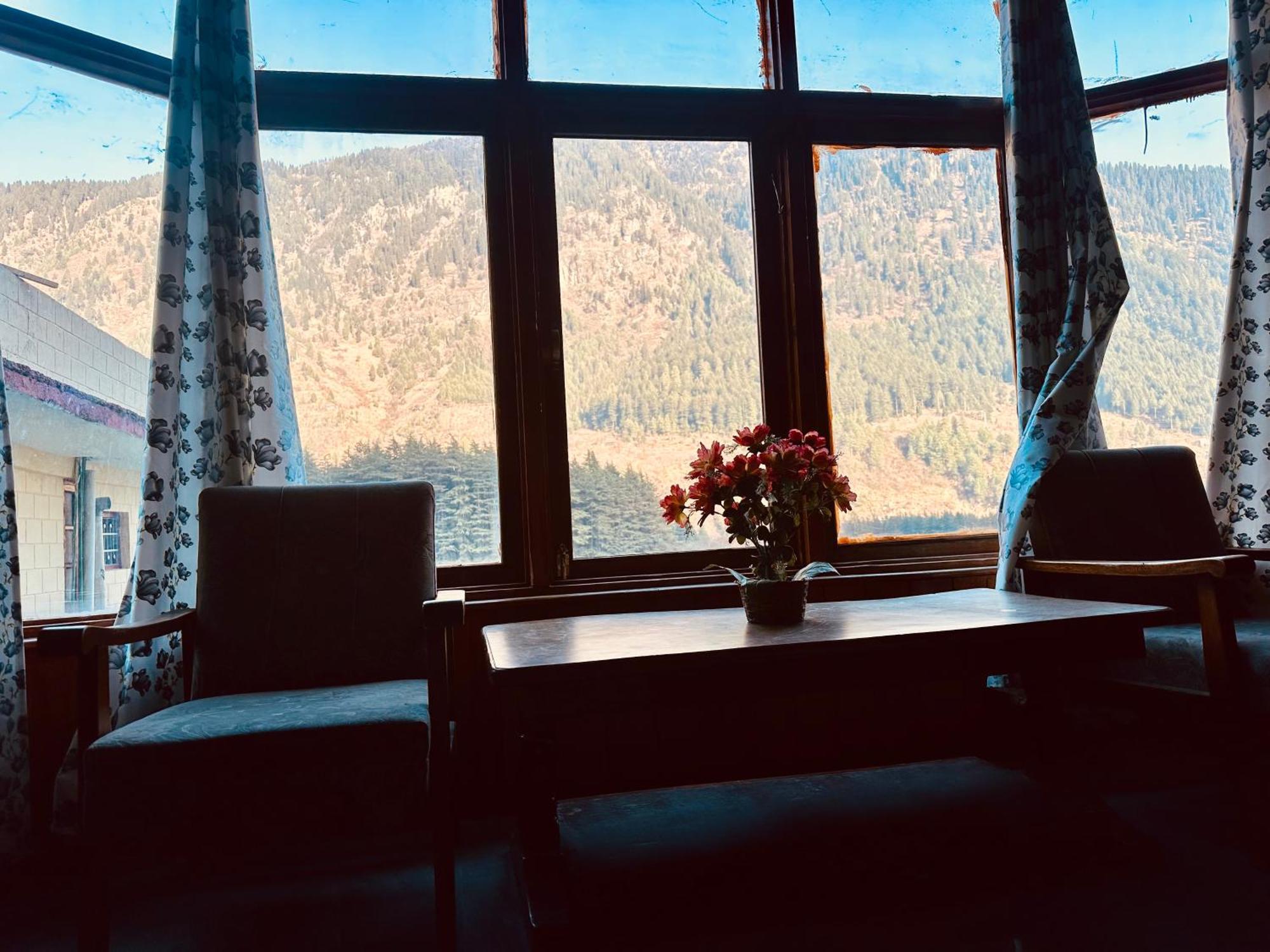 Royal Respite Manali - Luxury Comfort ! Travellers Delight ! Budget Friendly ! Prime Location ! Guest Favourite Hotel Buitenkant foto